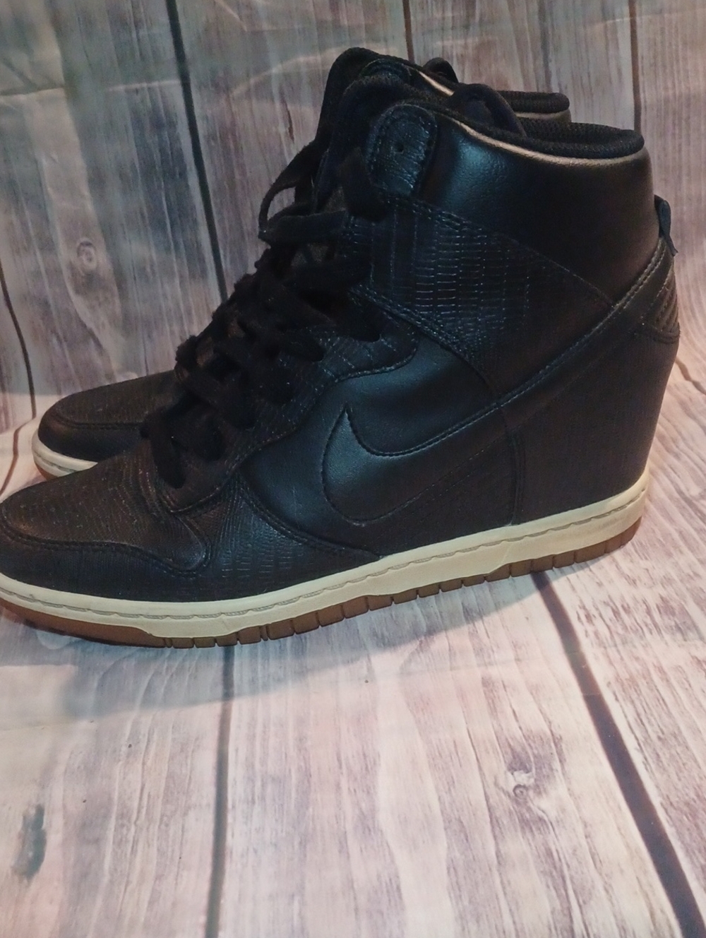 Nike Dunk Sky Hi Top Essential Hidden Wedge Women Sneakers Sz 9